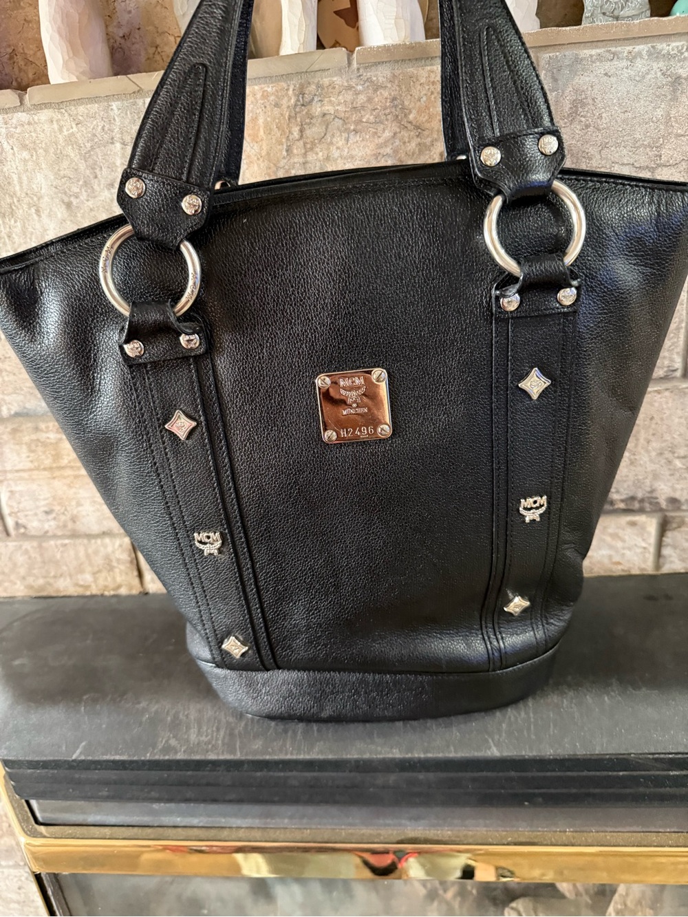 MCM Black Munchen Leather Logo-Stud Tote with Silver Hardware